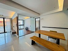 信實豪豪他爸🐻南屯好市多稀有高樓露臺大三房+平車