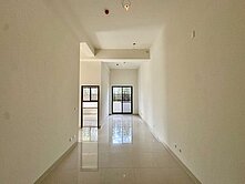 仁武霞海特區｜左營高鐵｜一樓挑高住家+平車