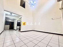 學區旁孝親透天