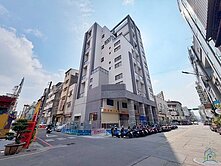 我是承辦🌺Lalaport挑高4.8米🌺2房