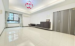 金生金室邊間採光裝潢2房+車位-樓層適中