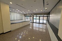 仁雄八卦鼎金商圈8米寬邊間電梯百坪透天店住停3車