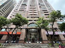 亞灣三多商圈〈輝煌時代〉高樓景觀採光佳四房+平車