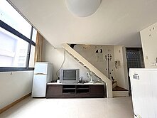 魔髮師好房報： 光明國小旁【心鑽城堡】高樓層出售