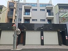 勝利國小兵仔市場旁全新3樓半車墅-S006