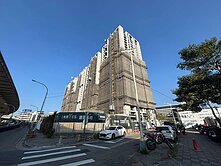 屋主平轉｜豐邑太原YES｜E8棟2+1房+平車