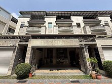 [大寮]臨88稀有大面寬大地坪透天別墅