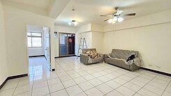 電梯大三房只要788萬~工學商圈文心南路