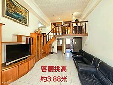 建工商圈3+1房+車位採光極佳陽台進出.衛浴開窗