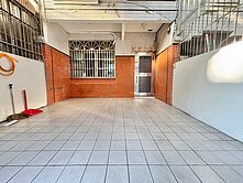 家樂福旁3樓透天