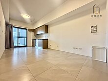 信實黎明邸家｜總太共好｜輕屋齡兩房平車.