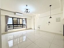 並排雙車庫⎜有環保室⎜採光明亮質感透天別墅