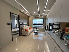 鳳山蛋黃區/保泰一品雅緻2房+車位