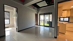 小何｜專玄泰文華兩房車高樓層露台戶