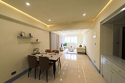 三多捷運｜遠百｜三多商圈｜全新翻新典雅大三房大樓