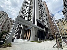 🍍旺宅/昕上城高樓邊間百萬裝潢3改2房雙車位