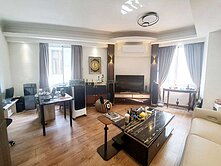 近金獅湖/大樓價/買3房車庫透天