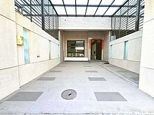 輕屋齡至外環道2分鐘前後採光優質車墅