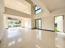 合宜邊間挑高金店面*小巢希望團隊*宏奇