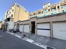 文藻.鼎中.榮總丨正四樓雙車庫稀有釋出透天