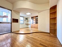 ★東森小鈞★ 南屯嶺東商圈｜大四房+雙車位