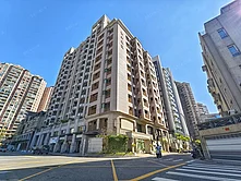 👑R14左營★巨蛋商圈★店住1+2樓大空間雙平車