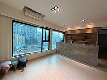 德賢商圈｜2+1房｜平面車位