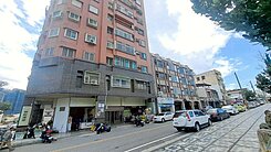 獨家專售★簡約風美崙白燈塔公園旁挑高華廈UA562