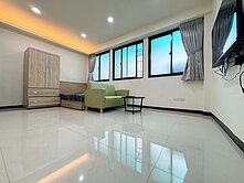 面萬坪公園高報酬絕佳投資屋買屋賣屋請找小鳳為您服務