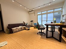 台北萬芳社區捷運站/亮麗公寓一樓