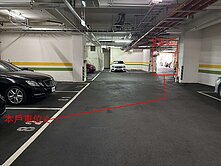 廟東市中心精美兩房平車｜LaFerrari也能停