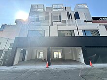 北屯漢神百貨全新臨路三車電梯別墅