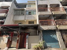 前巷後鳳甲路大面寬5.6 米透天4樓