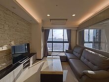 香哥專任好事多宜誠耀三房車位