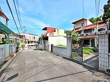 高峰大地坪庭院雙拼透天｜竹科5分鐘《可停四台車》