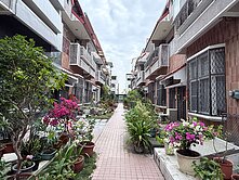 🌿小東路生活圈｜出價談｜靜巷花園雙車庫透天