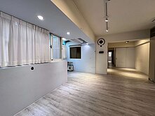 大三房車 近中平商圈,交流道