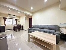 平鎮車站B&amp;Q旁二房平面車位