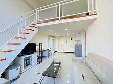 【很慧賣】高鐵特區~綠水雅筑採光樓中樓~有警衛