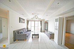 華夏新莊巨蛋商圈│次高樓美裝潢三房機上車位