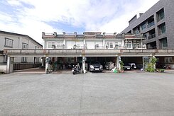 蔡佳宸★近義成順安商圈大露臺71超大地坪雙車位美墅