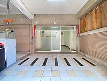 興安路昌平路店面別墅門前可停車