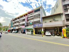 雙學區稀有釋出大地坪.超大面寬透店