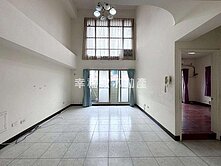 安中路一段｜樓中樓３房+車位