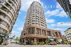 鼎山輕軌旁社區最俗明亮三房平車！