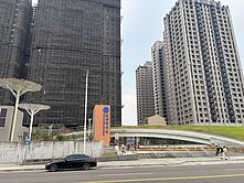 美術館旁面        大榮中小學公寓