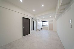 💖龍華國小💖輕軌站💖全屋翻新💖採光棒三房