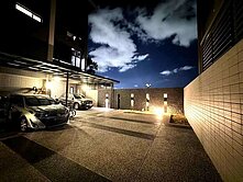 很多車嗎 ?「樹向陽_社區錢袋厝」可停🚗x3