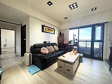 龍科園區景觀三房車