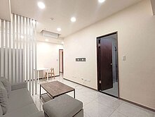 站前商圈.2年新屋平面汽車位